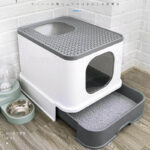 Super Deluxe Enclosed Cat Toilet Litter Box with Drawer & Scoop - Image 2