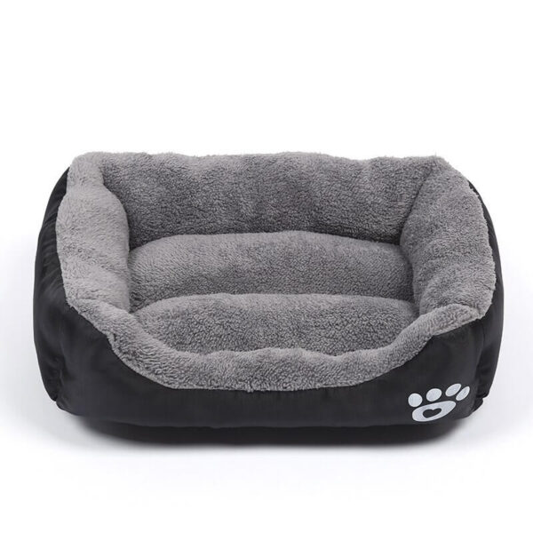 Buy Comfy Fleece Cat & Dog Bed online in Rwanda on Petsasa Petstore for The Royal Pets