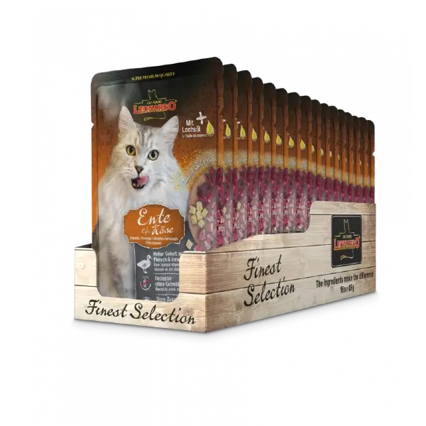 LEONARDO®-Duck-Cheese-Pouch-Wet-Cat-Food.webp