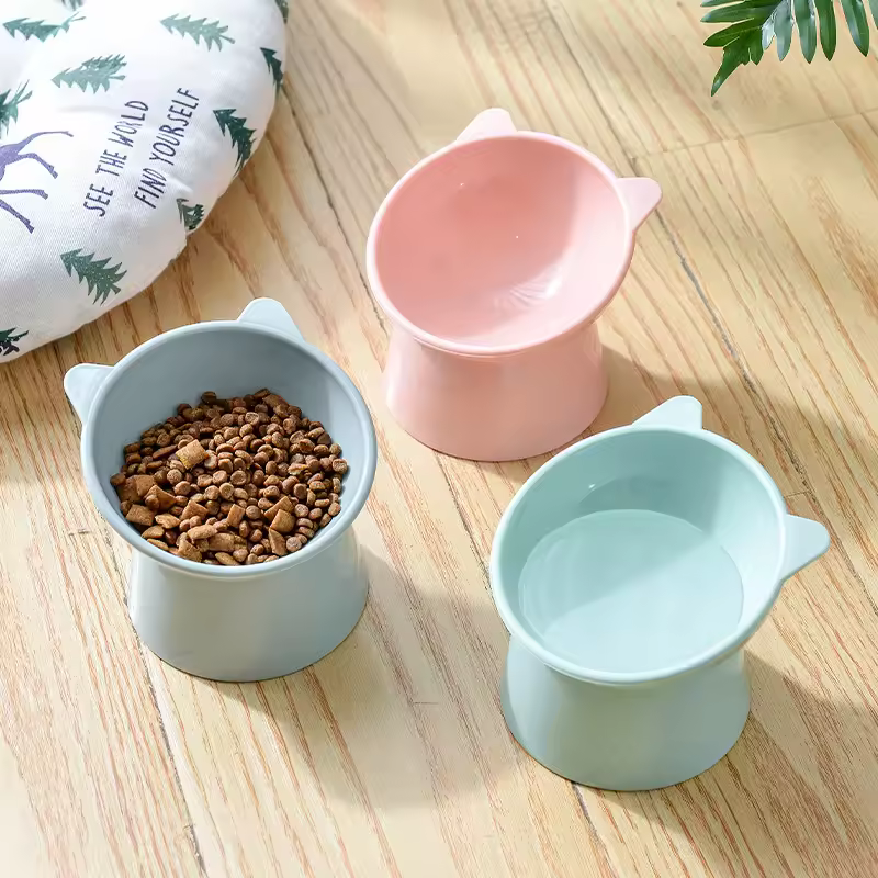 Oblique Wide Mouth Elevated Pet Bowl for Cats & Dogs Oblique Wide Mouth Elevated Pet Bowl for Cats & Dogs